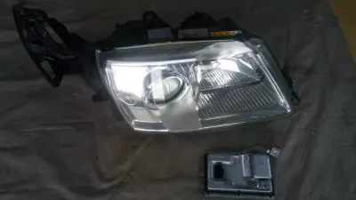 SAAB 9-5 Xenon-Scheinwerfer rechts original Teile-Nr :89010467, 12755264