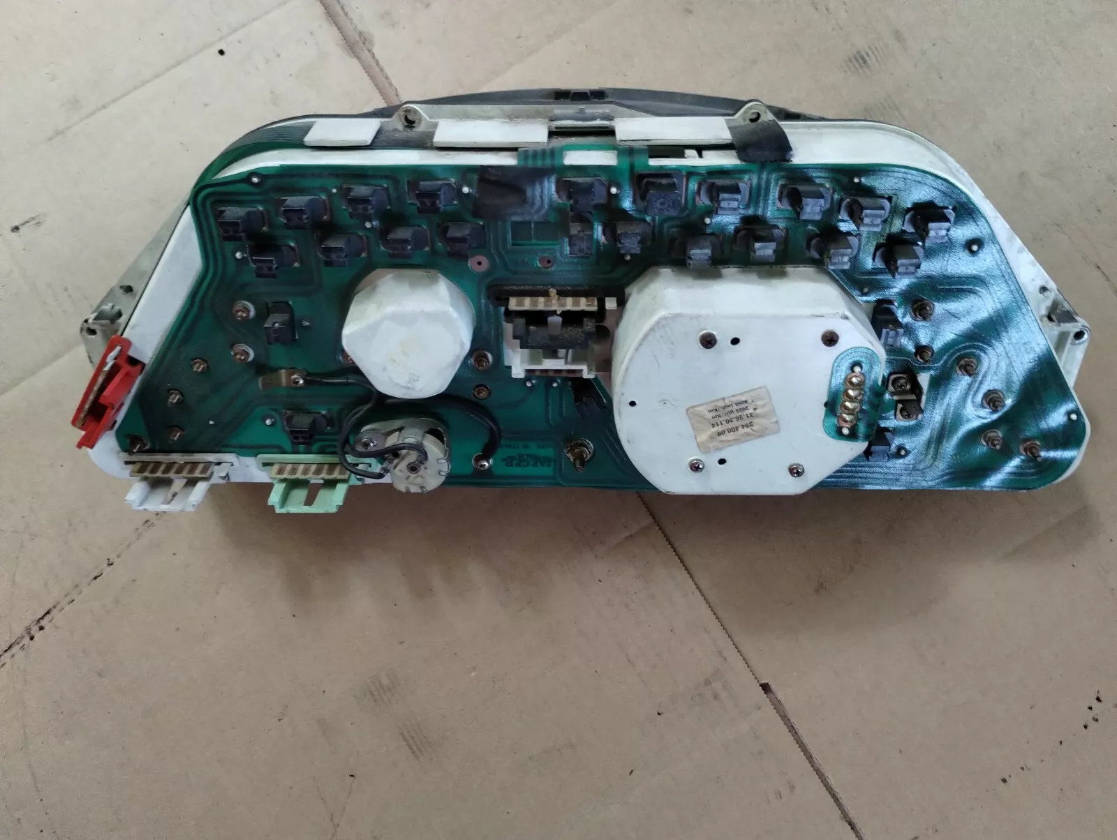 Full size image 3