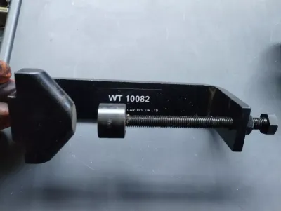 NEW BENTLEY original BREMSPEDAL-CLIP-BEFESTIGUNG. No: WT10082