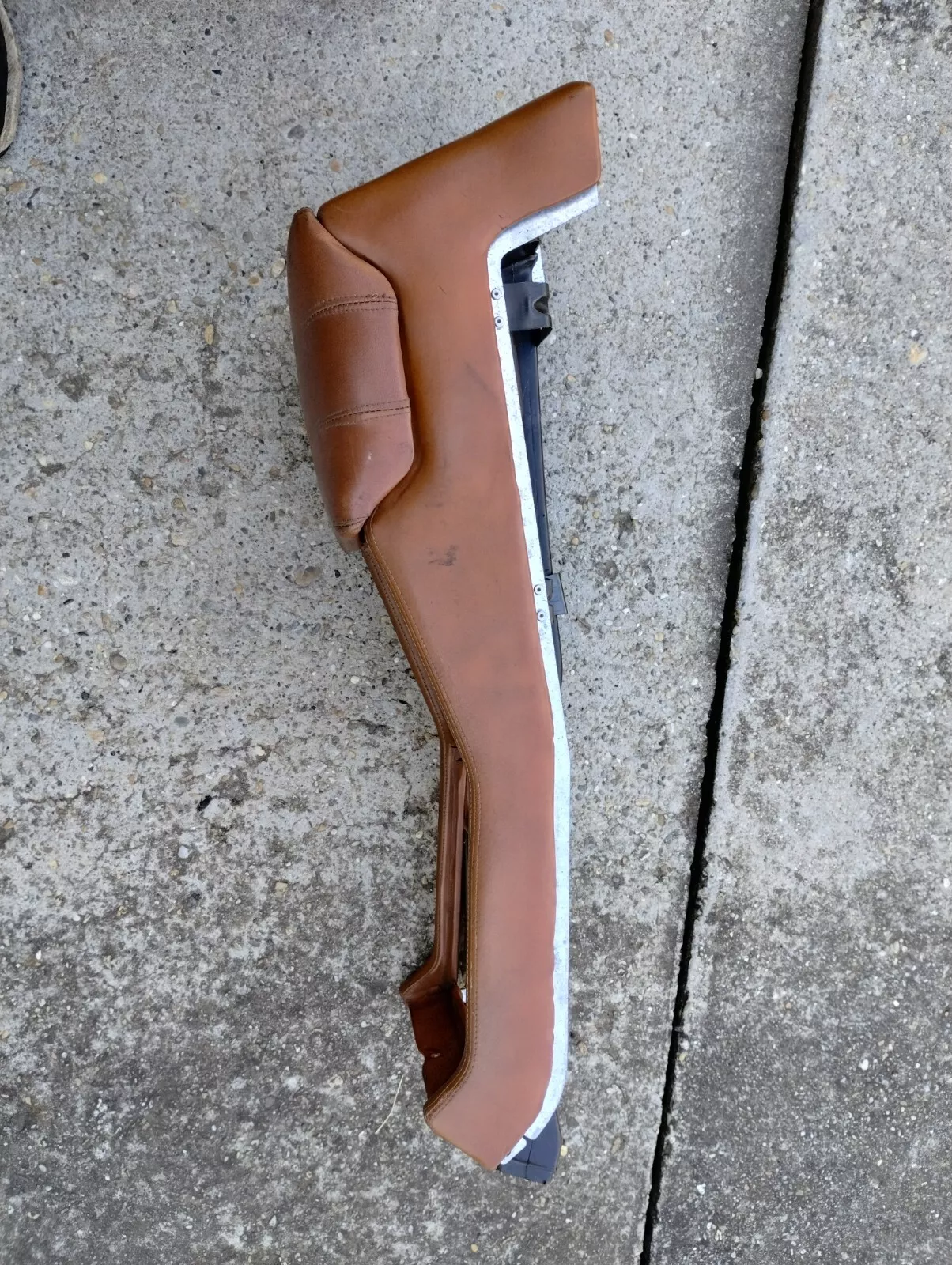 Full size image 4