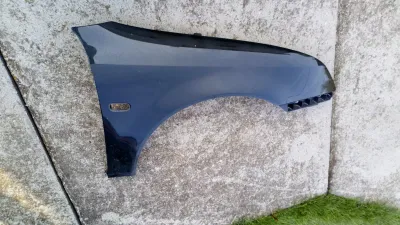 SAAB 9-3 Kotflügel rechts vorne Farbe dunkelgrün Jahr:2003-07