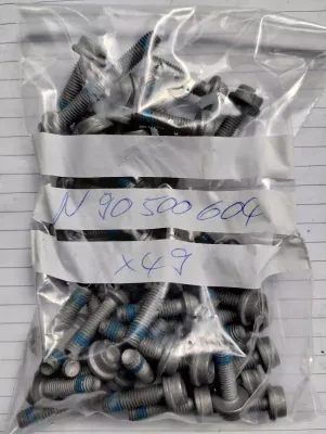 ORIGINAL VW MUTTERKOPFBOLZEN MIT INN 49 STÜCK Nr: N90500604
