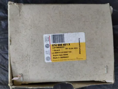 Original Volkswagen / Audi Luftmassenmesser Nr: 074906461X