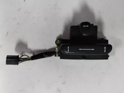 Saab 9000 Schalter für elektrischen Sitz Nr: 4653747