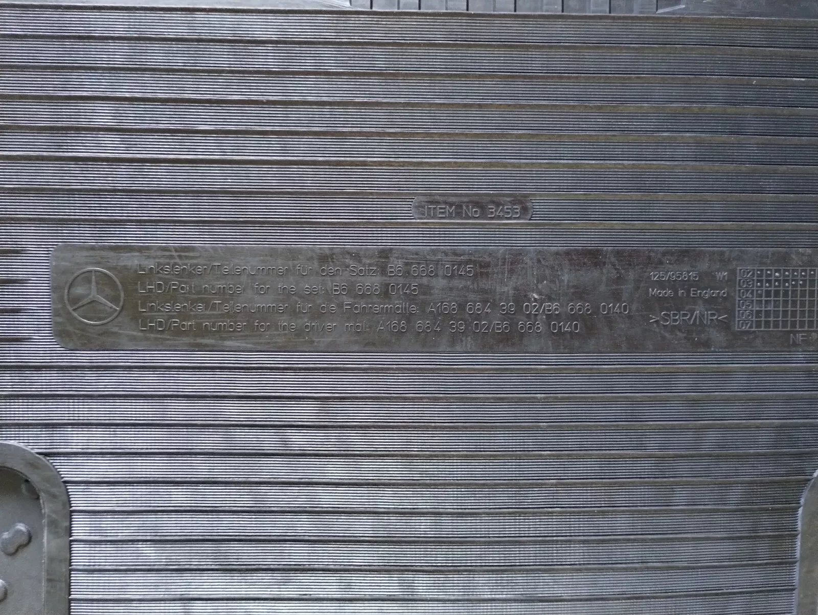 Full size image 4