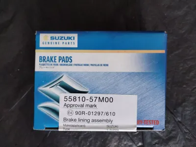 Suzuki Original-Bremsbeläge, Belagsatz NR: 55810-57M00