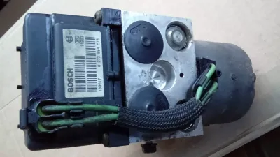Saab 9-3, 900, 9-5 ABS-Block, Hydraulikblock. Bosch 0273004578