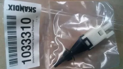 SAAB 900, 9000 Pedalschalter Cruise control Nr:1033310, 4350443