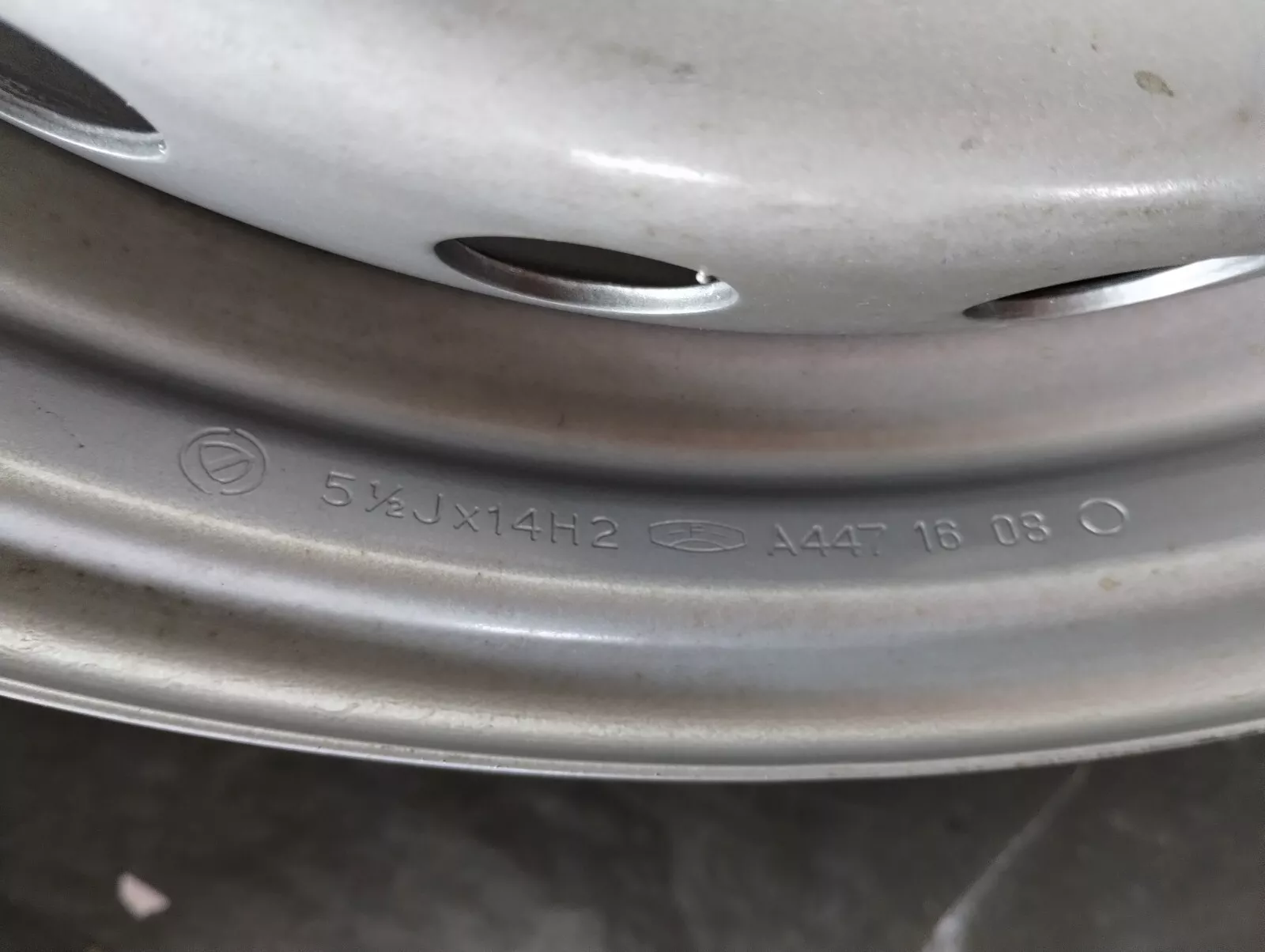 Full size image 3