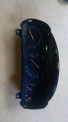 SAAB 9-3 Tachometer Teile-Nr:5042304 Jahr: 2000
