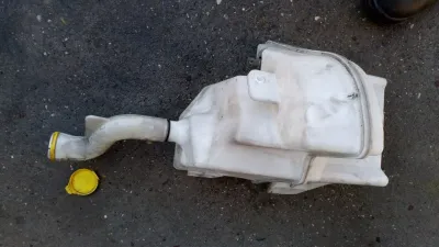 SAAB 9-3 Limousine ( Xenon) Wischwasserbehälter+2 Scheibenwaschwasserpumpen und Sensor Jahr:20