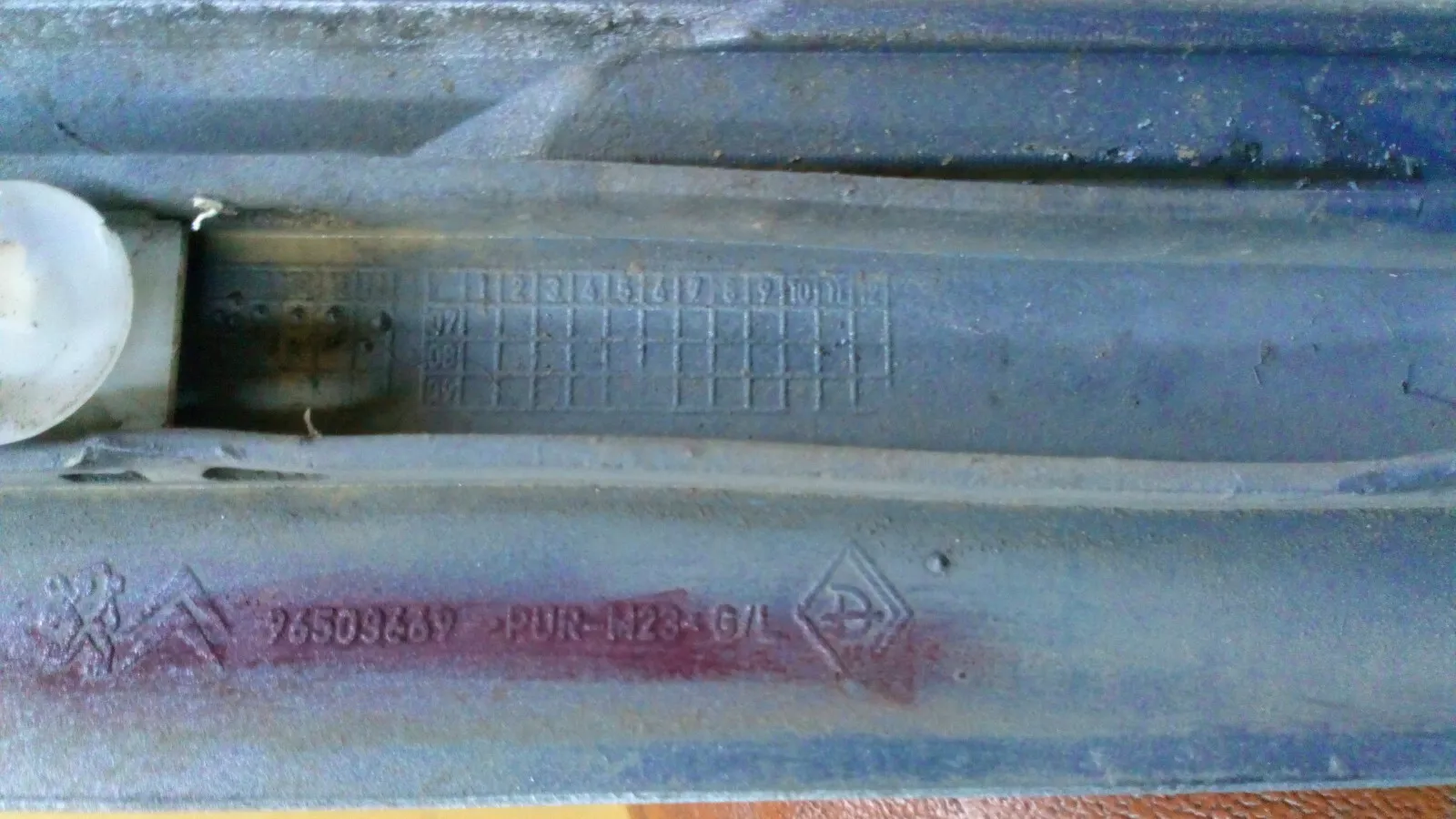 Full size image 3