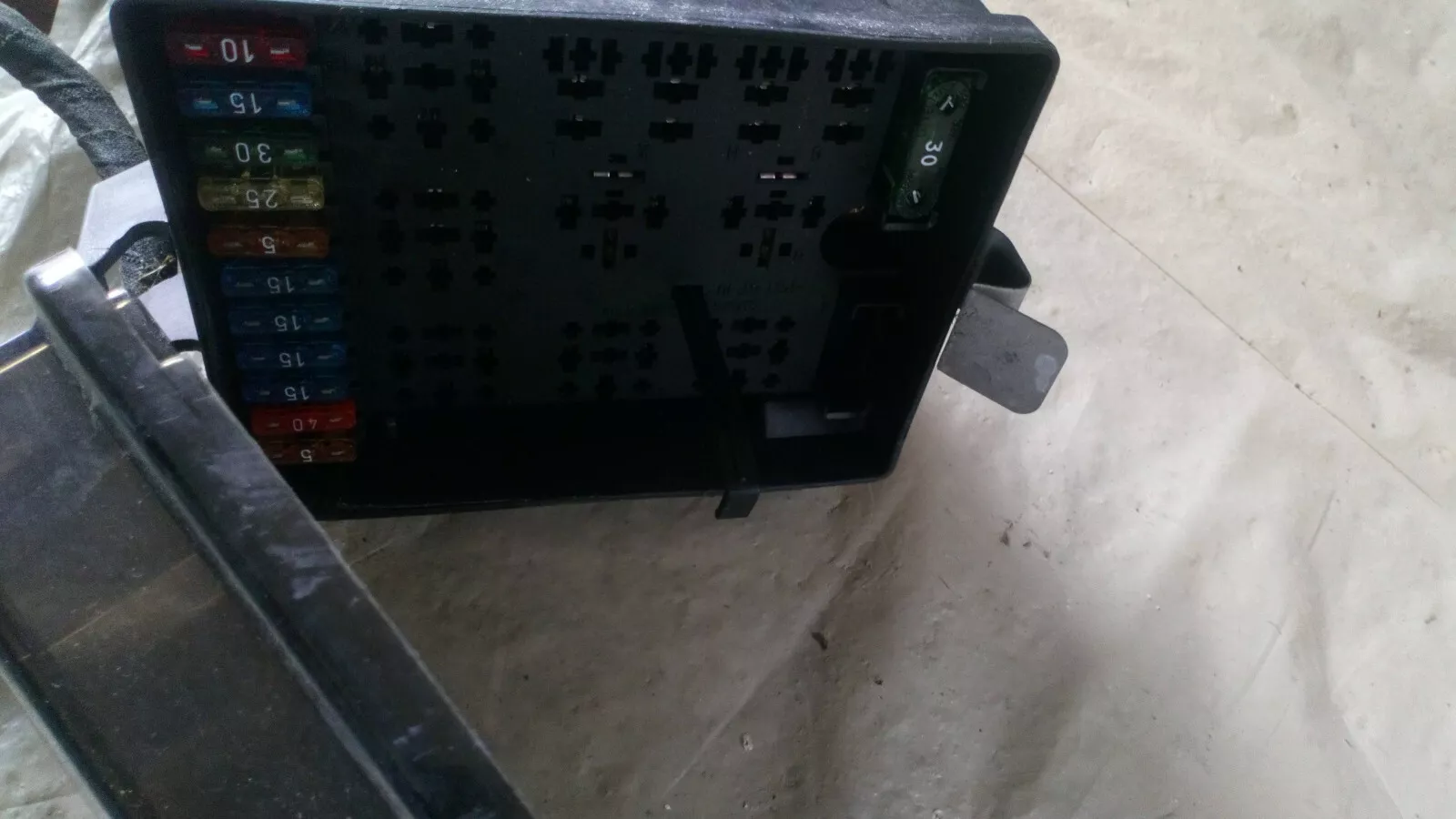 Full size image 3