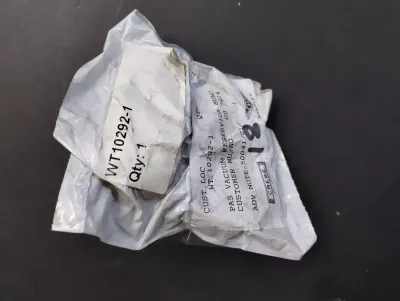 NEW BENTLEY original VAKUUMBEHÄLTER-STOPFEN.  No : WT10292-1