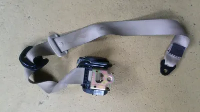 Peugeot 607 Sicherheitsgurt vorne links Farbe beige Teile-Nr:96512288