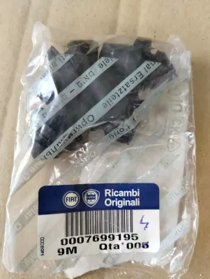 Original Fiat Kühlerbuchse 4 Stück Nr: 7699195