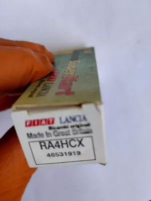 Original Fiat, Lancia Zündkerzen. 4 PCS Nr: 46531919