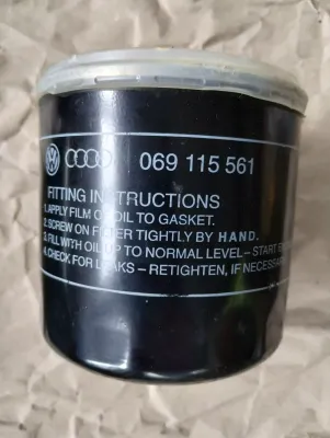 Original Volkswagen / Audi Filter 3 Stück Nr: 069115561