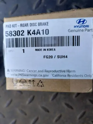 HYUNDAI original Bremsbelagsatz. Nr : 58302K4A10