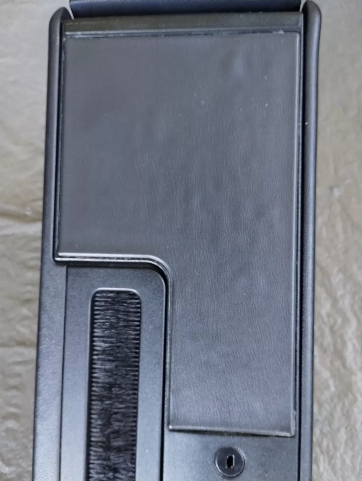Full size image 2