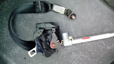 SAAB 9-3 Sicherheitsgurt vorne rechts Farbe schwarz Teile-Nr:570186800G Jahr:2002
