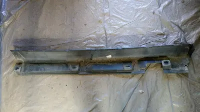SAAB 900NG, 9-3 3türige Schwellerabdeckung vorne links Teilenummer:4248035 Jahr:1994-2003