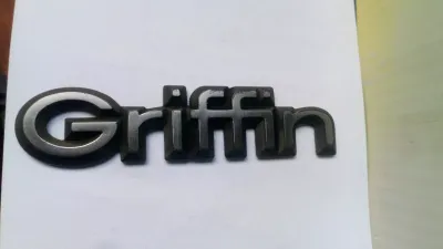 Saab 9000 Griffin Schriftzug Jahr 1995