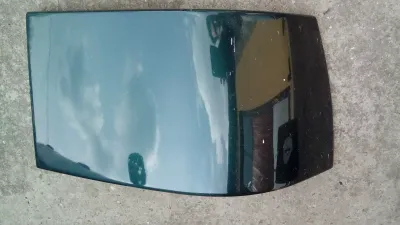 SAAB 9000 CSE, Zierleiste rechts Farbe grün Bestell-Nr.: 9088980