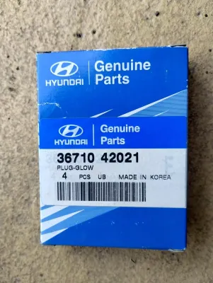 HYUNDAI original GLÜHKERZEN. Nr. : 3671042021