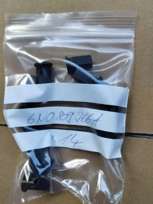 ORIGINAL BENTLEY SPREIZMUTTER 14 STÜCK NR: 6N0809966A