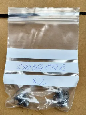 ORIGINAL VW KONZERNTEILE, KLAMMERFUSSMATTE 2 STÜCK Nr: 3Y0864179B