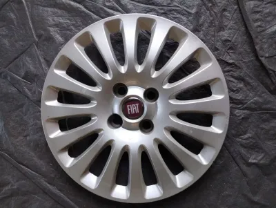 Original Fiat Radnabenabdeckung. Nr : 7354881560
