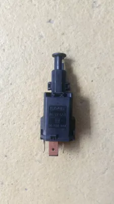 SAAB 9-5 Schlater (Pedalschalter) Teilenummer:4617551