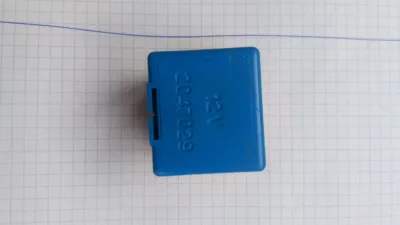 PSA, Relais, Teile-Nr.: 2047029