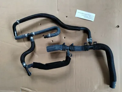 Original Ford-Motor-AGR-System-Modifikationsschlauch. Teilenummer GV6Z 9P449 E.