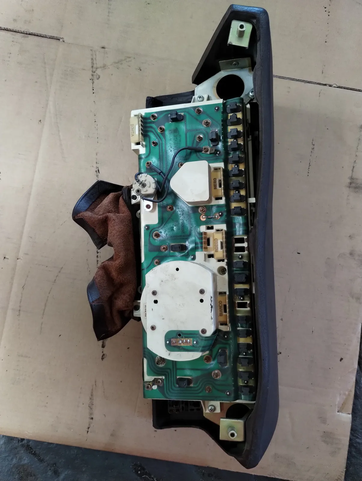 Full size image 6