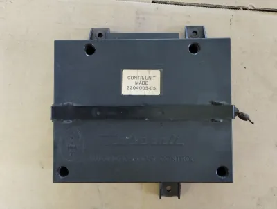 Original Maserati BiTurbo Automatikgetriebe-Ladedruckregler (Baujahre 1984–1987). Teilenummer 313320162, 2204005-05.