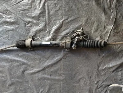 Original Maserati Biturbo Lenkgetriebe mit Servolenkung. Teilenummer 2Y15883.
