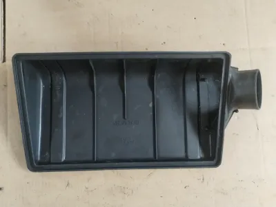 Originales Maserati Biturbo Luftfiltergehäuse. Teilenummer 45205340, 312425003.