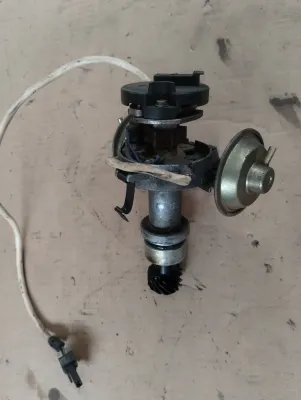 Original Maserati Biturbo Zündverteiler. Teilenummer SM816AXY.