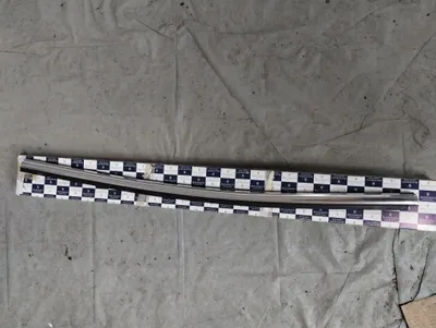 Genuine Maserati LH REAR DOOR GLASS SCRAPER GASKET . Part number. 670032885, 670153323.