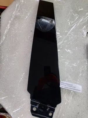 Genuine Maserati Ghibli Right Trim Moulding B-Pillar. Part number 670148471